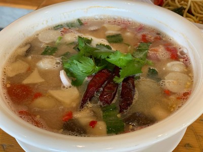 ต้มยำทะเลน้ำใส