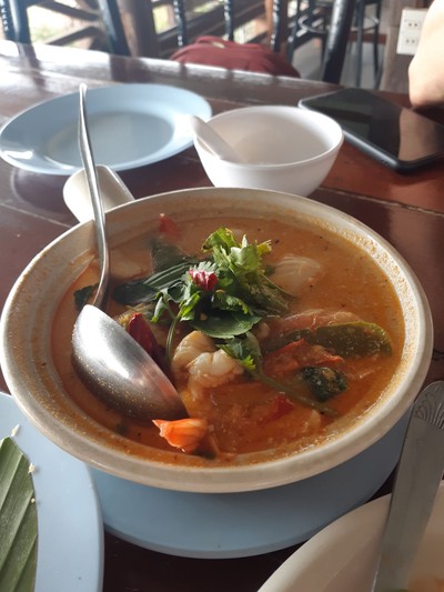 ต้มยำทะเลมะพร้าวอ่อน
