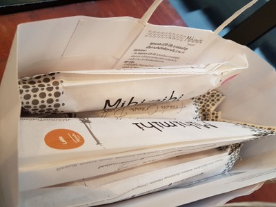 อาหาร หรือ เครื่องดื่ม