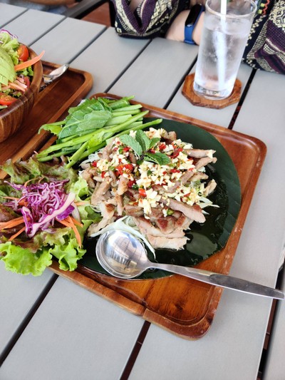 หมูคำหวาน