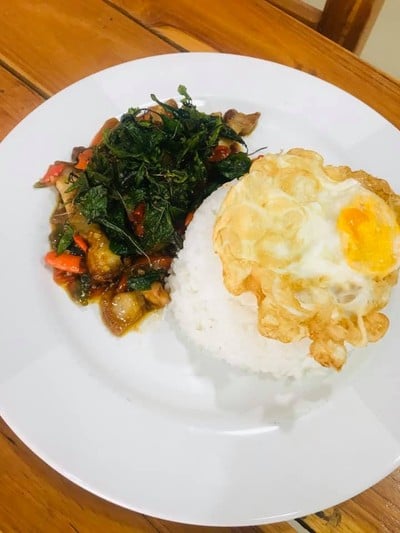 แม่ครัวหัวไข่