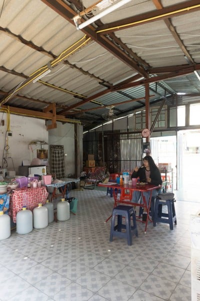อาหารตามสั่งซอยข้างปั้ม ปตท.หน้าเทคโน