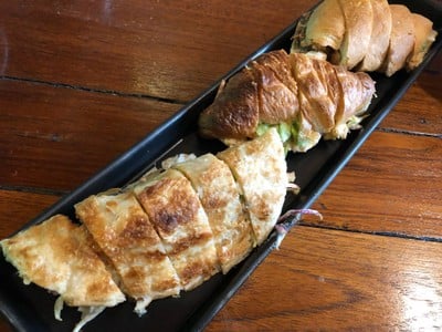เมนูของร้าน Madam Pahtehh 2515 หมากแข้ง