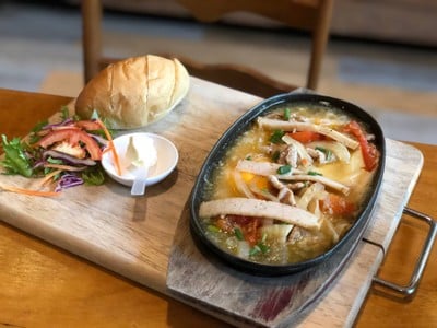 เมนูของร้าน Madam Pahtehh 2515 หมากแข้ง
