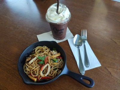 อาหาร หรือ เครื่องดื่ม