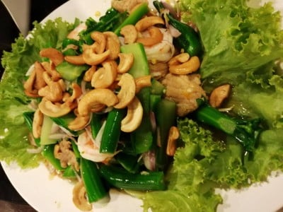 อาหาร หรือ เครื่องดื่ม