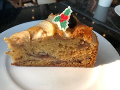 Apple Soft Cake 90฿