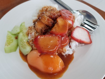 ข้าวหมูแดง