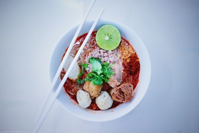 อาหาร หรือ เครื่องดื่ม