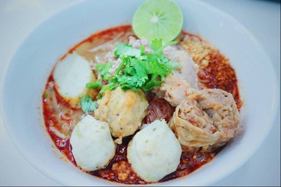 อาหาร หรือ เครื่องดื่ม