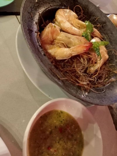 กุ้งอบวุ้นเส้น
