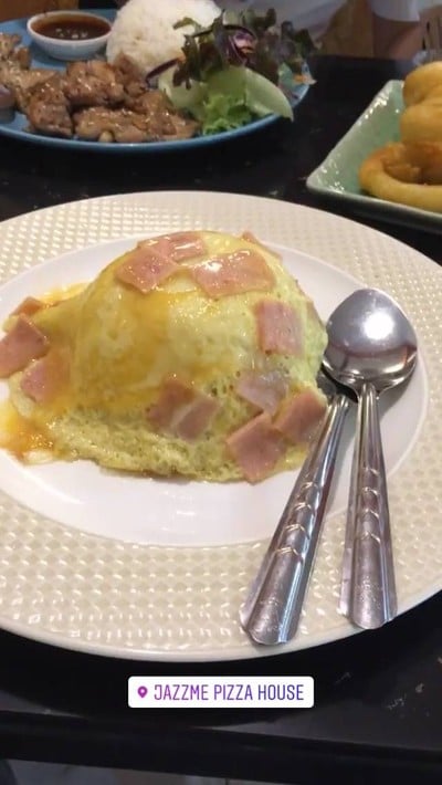 ข้าวไข่ข้นเบค่อน