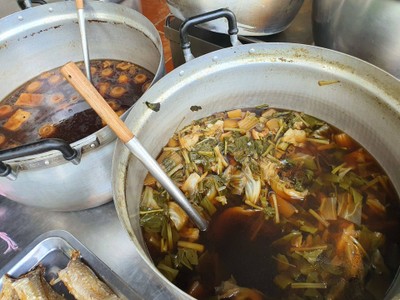 อาหาร หรือ เครื่องดื่ม