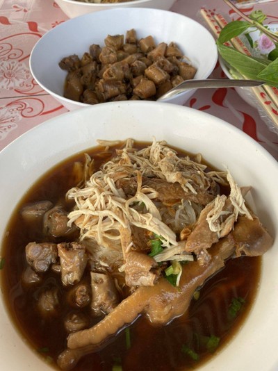 ก๋วยเตี๋ยวไก่มะระ