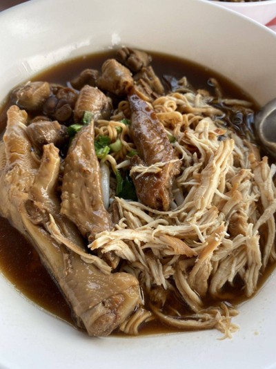 ก๋วยเตี๋ยวไก่มะระ
