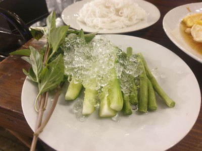 อาหาร หรือ เครื่องดื่ม