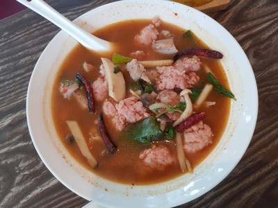 ต้มแซ่บหมูเด้งและกระดูกอ่อน