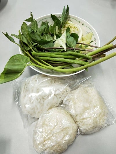 ข้าวเหนียว / ขนมจีน