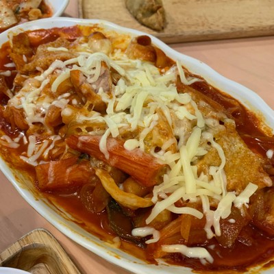 โรเซ่ต๊อกโบกี (Rosé Tteok bok ki)