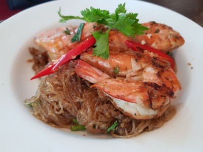 กุ้งอบวุ้นเส้น