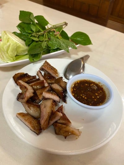 คอหมูย่าง