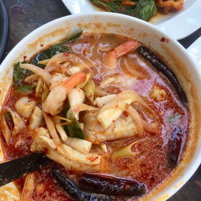 ต้มยำรวมมิตรทะเล