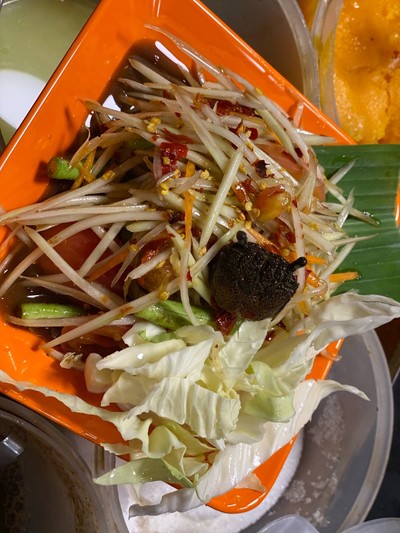 อาหาร หรือ เครื่องดื่ม