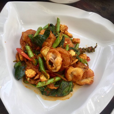 ผัดฉ่าทะเล