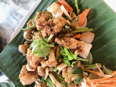 ปลาหมึก ผัดไข่เค็ม