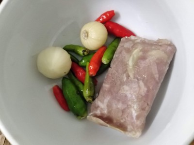 อาหาร หรือ เครื่องดื่ม