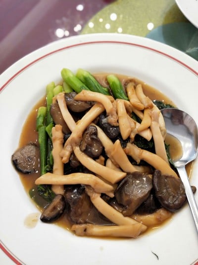 เป๋าฮื้อเส้นเจี๋ยนยอดผัก