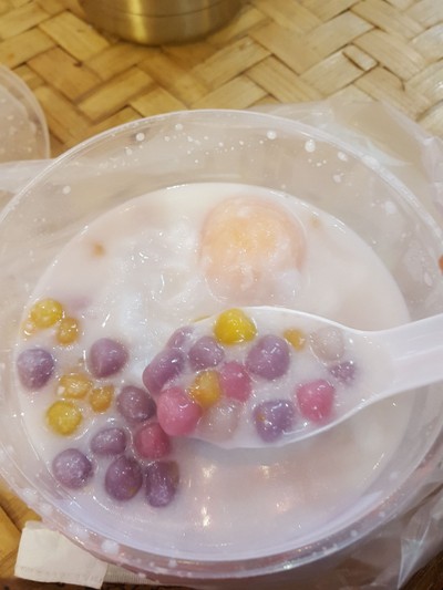 อาหาร หรือ เครื่องดื่ม