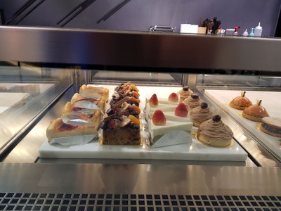 อาหาร หรือ เครื่องดื่ม