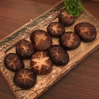 เห็ดหอมผัดเนย