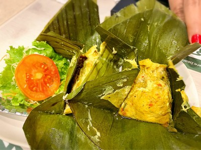 ห่อหมกไม่มองข้าม