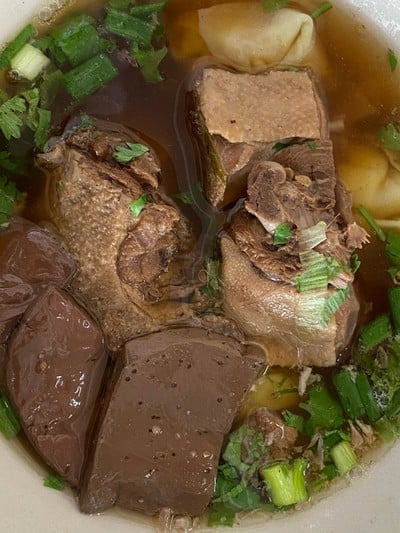 ก๋วยเตี๋ยวเป็ดตุ๋น