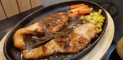 STEAK SALMON