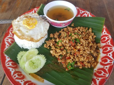 กะเพราหมู