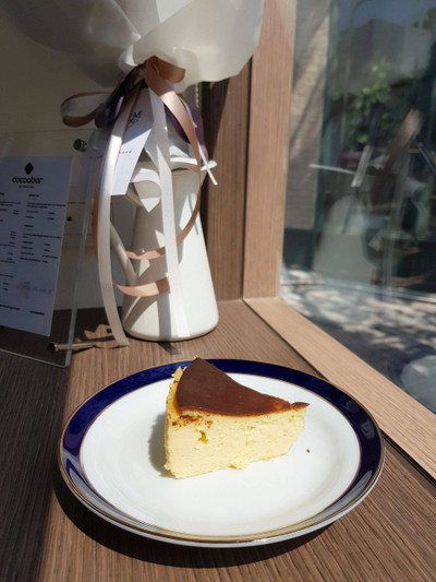CHEESE CAKE