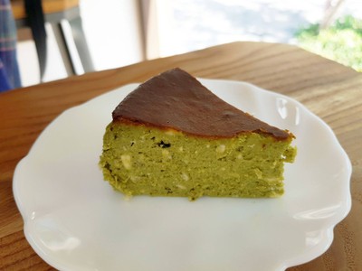 MATCHA CHEESE CAKE
