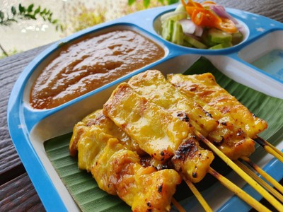 หมูสะเต๊ะ