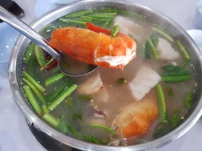 ต้มยำรวมมิตรทะเล น้ำใส