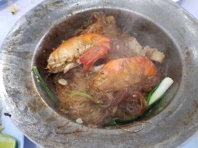 กุ้งอบวุ้นเส้น