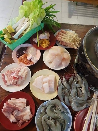 อิ่มเอมหมูกระทะ