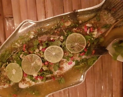 ปลากระพงนึ่งมะนาว