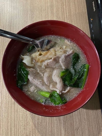 เส้นใหญ่ราดหน้า