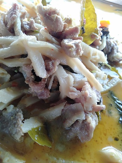 แกงเขียวหวานหน่อไม้ไก่