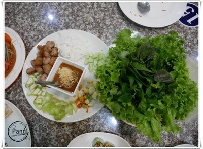 แหนมเนือง