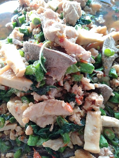 ผัดกระเพรารวม