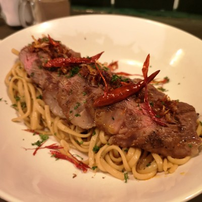 สเต็กเนื้อสันคอไทย-วากิว